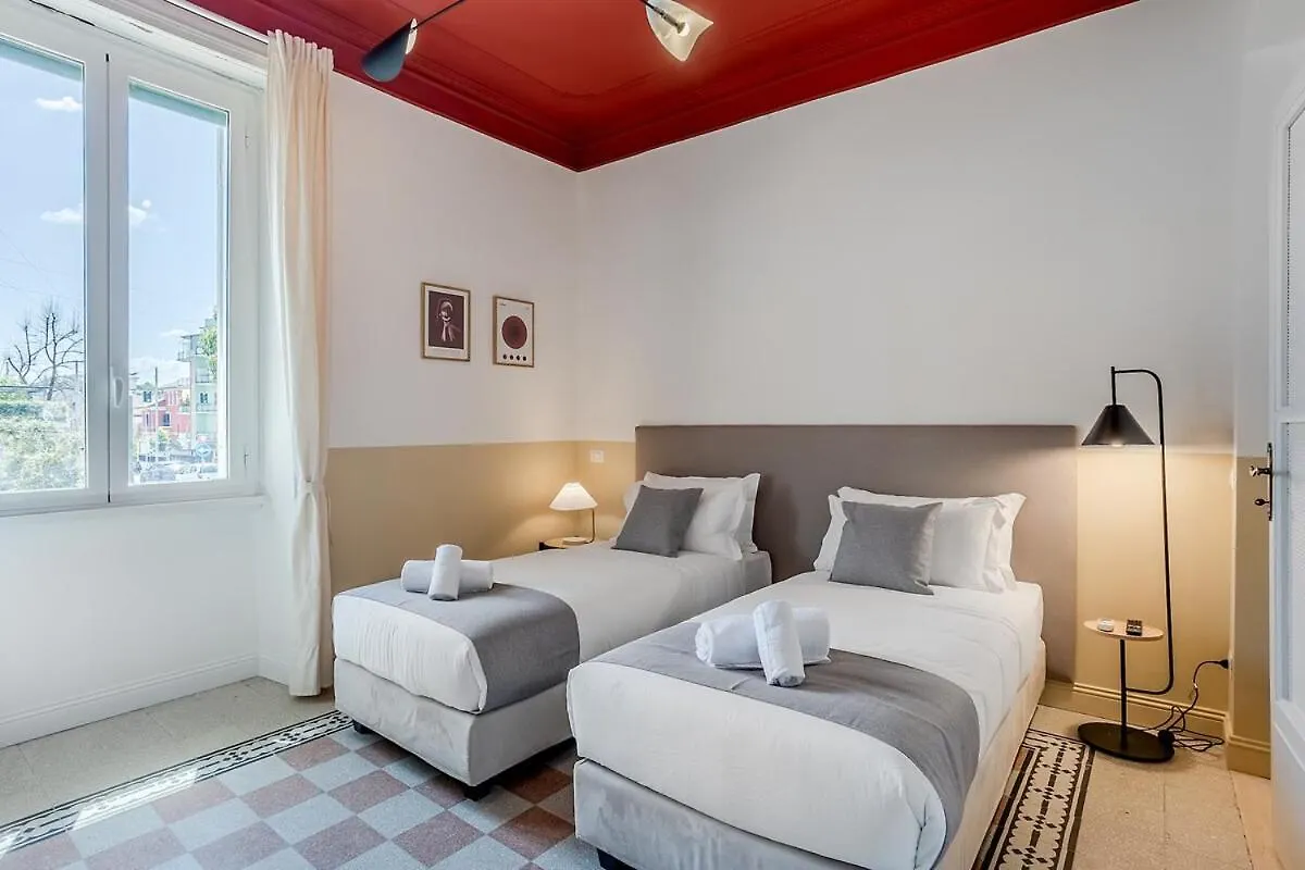 Flowers Apartment - Grande Casa A Montesacro Roma Itália